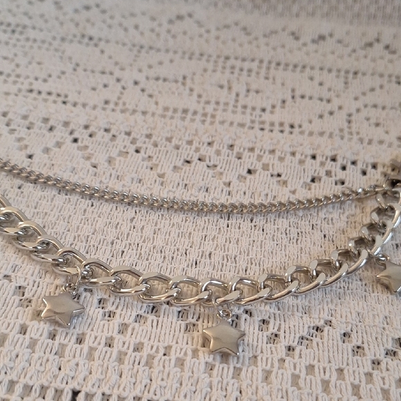 Silver Star Charm Chain Bracelet - Picture 4 of 7